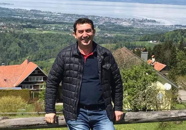 Љубиша (49) је 1999. у самоодбрани пуцао на албанске терористе, а они сада хоће да му суде: Агонија српског молера у Мађарској